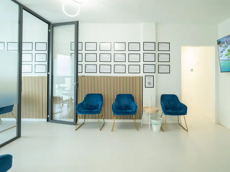 Sala d'attesa dello studio di Lucca